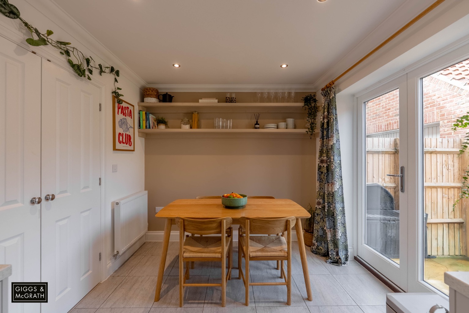 3 bed link detached house for sale in Senliz Road, Cambridgeshire  - Property Image 7