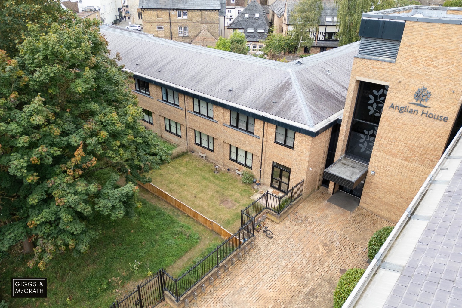 1 bed flat for sale in Ambury Road South, Huntingdon  - Property Image 1