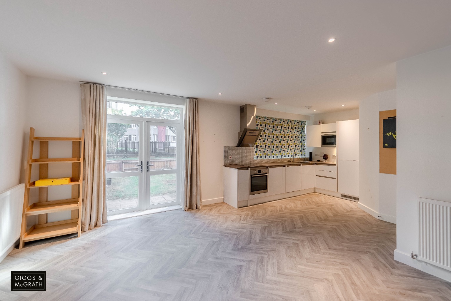 1 bed flat for sale in Ambury Road South, Huntingdon  - Property Image 2