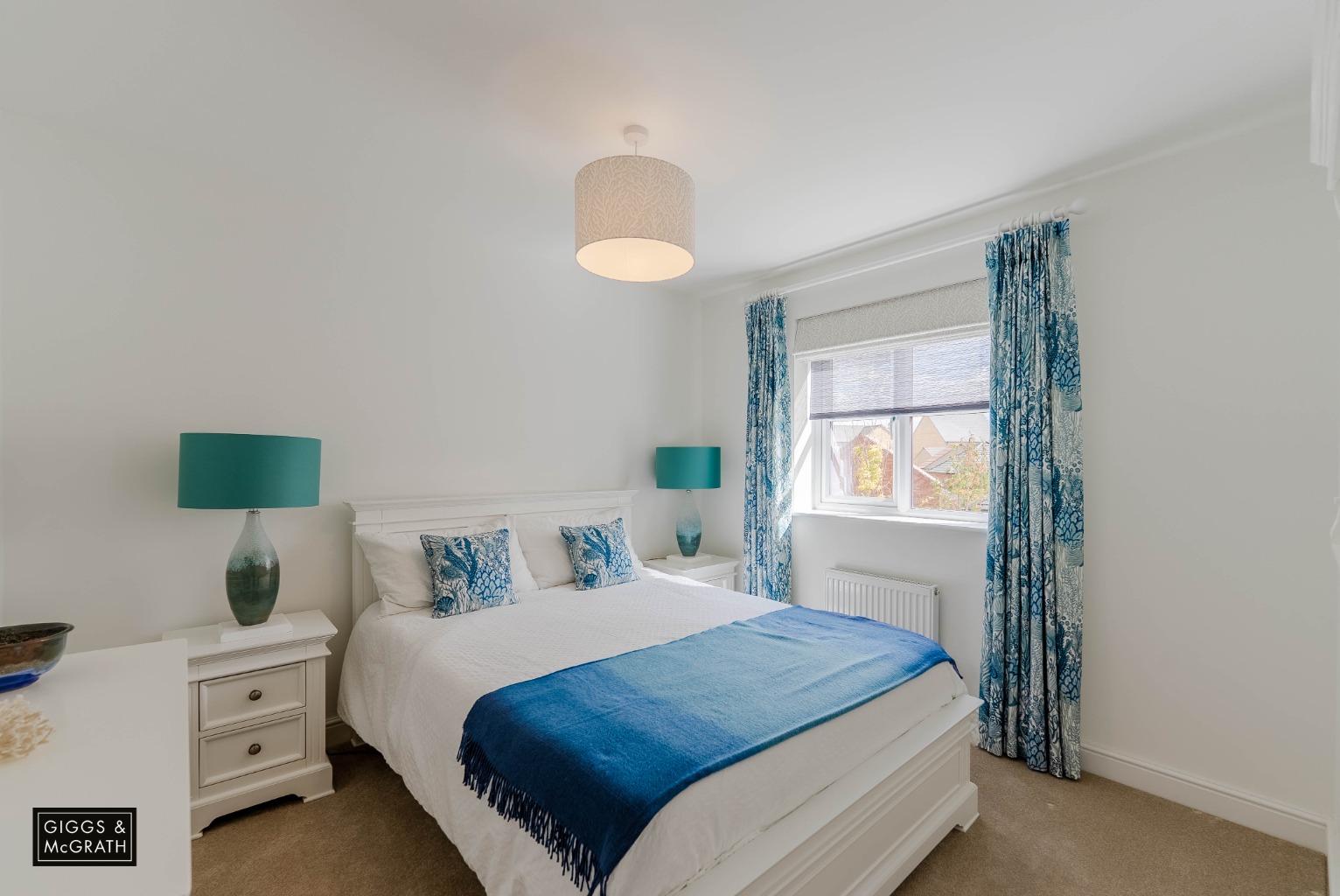 4 bed detached house for sale in Woodward Close, Cambridgeshire  - Property Image 15