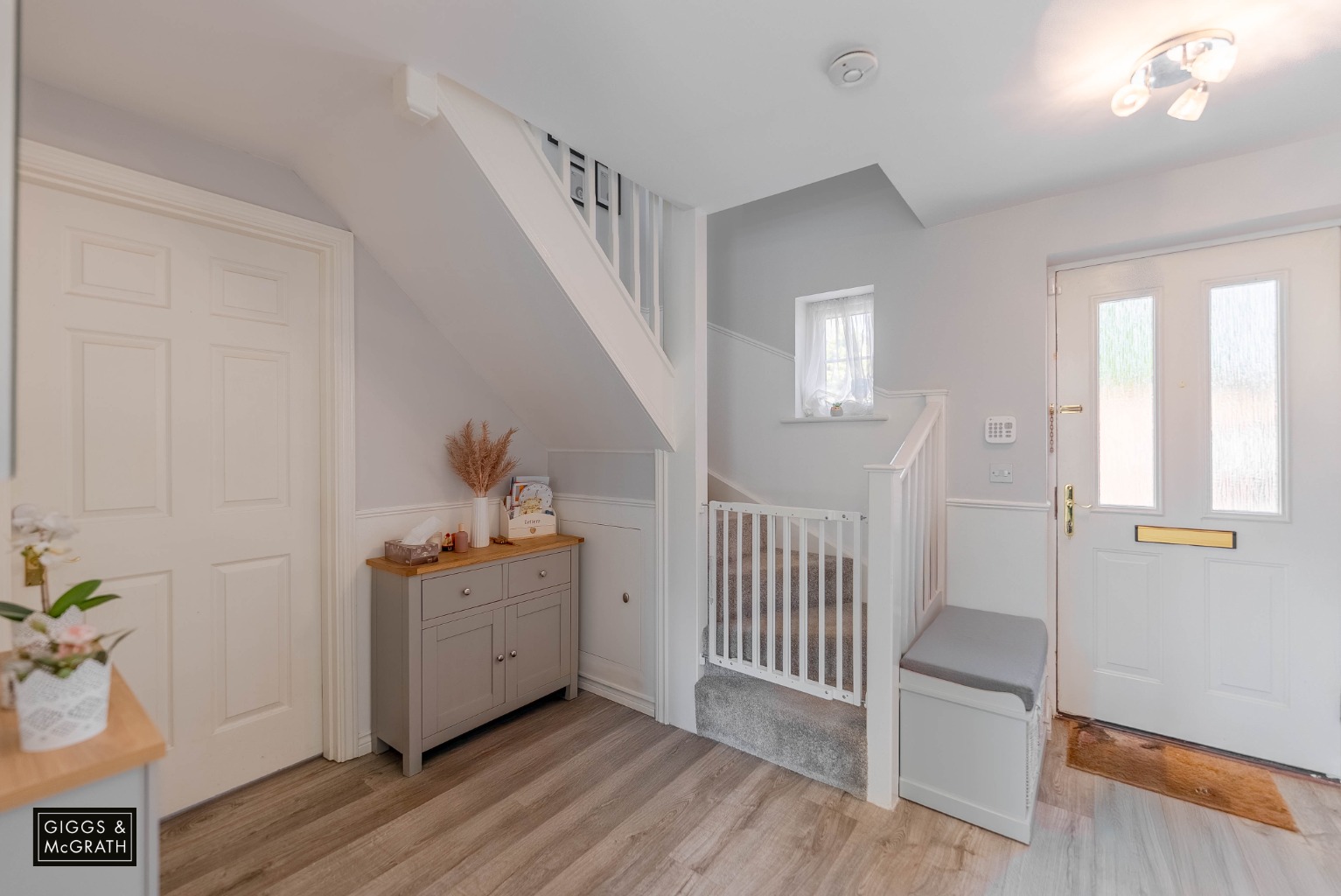 4 bed link detached house for sale in Foxhollow, Cambridgeshire  - Property Image 8