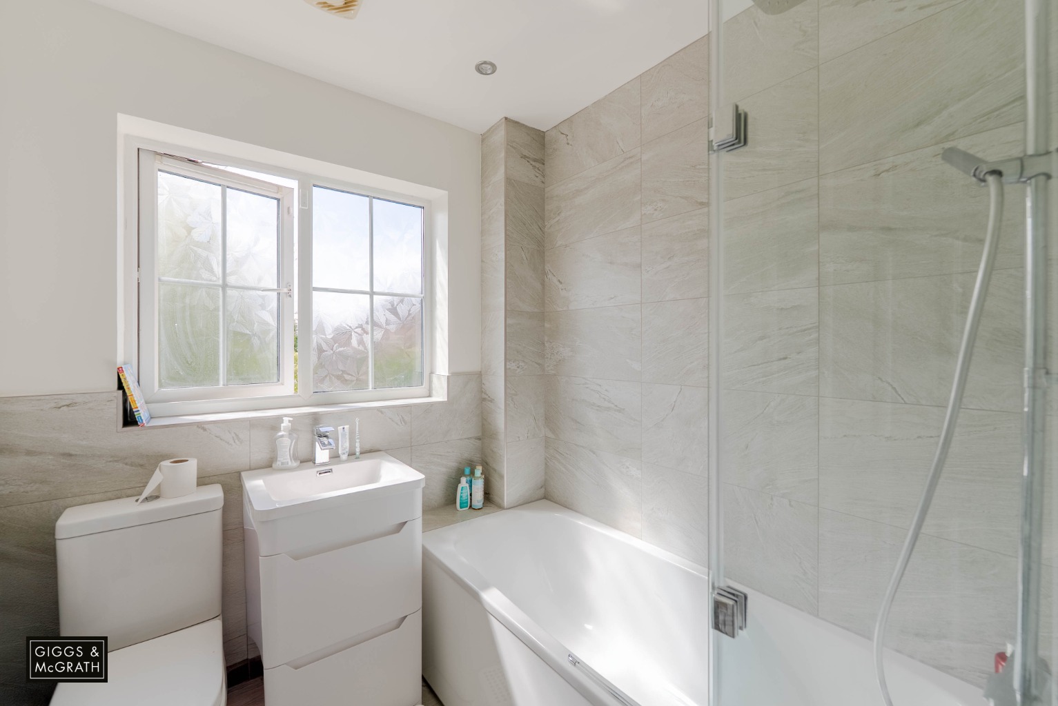 4 bed link detached house for sale in Foxhollow, Cambridgeshire  - Property Image 14