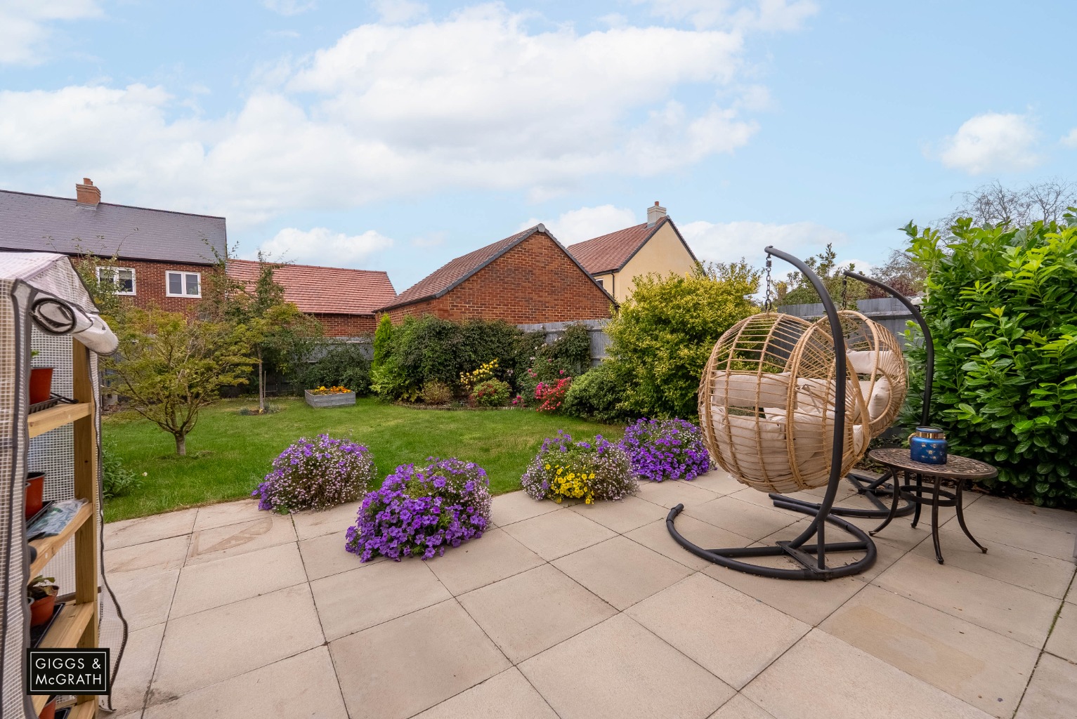 3 bed detached house for sale in Walston Way, Huntingdon  - Property Image 3