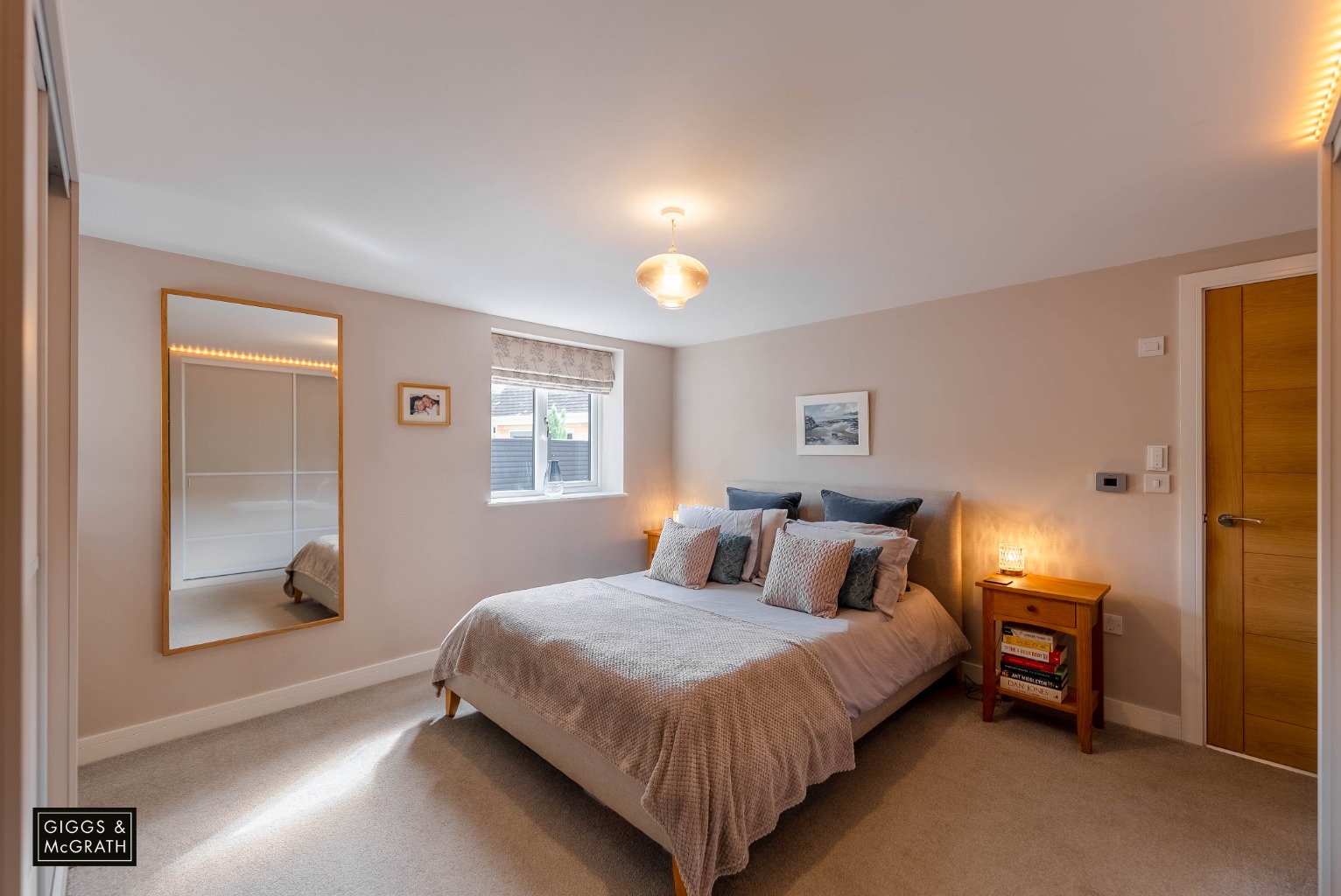 4 bed detached bungalow for sale in Potton Road, Huntingdon  - Property Image 10