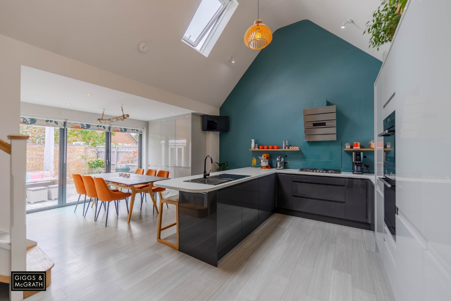 4 bed detached bungalow for sale in Potton Road, Huntingdon 1