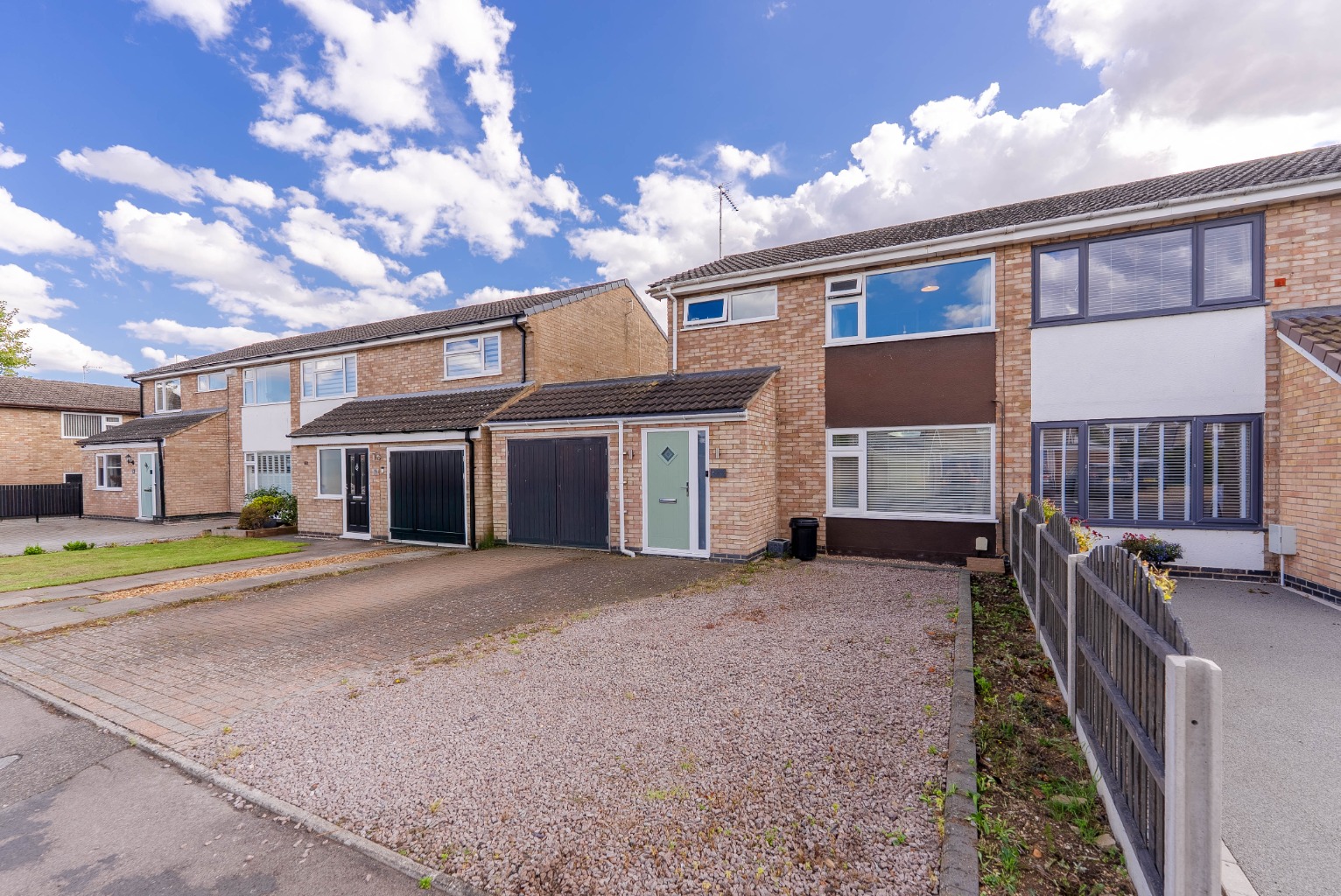 3 bed semi-detached house for sale in Gala Close, Cambridgeshire  - Property Image 1