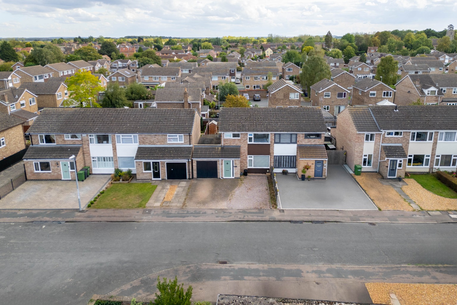 3 bed semi-detached house for sale in Gala Close, Cambridgeshire  - Property Image 8