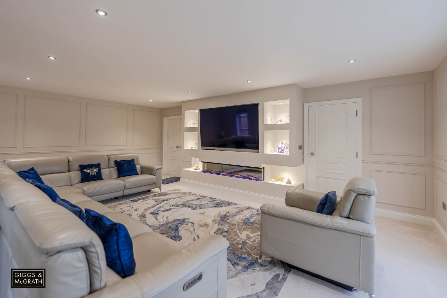 5 bed detached house for sale in Oldhurst Road, Huntingdon  - Property Image 5