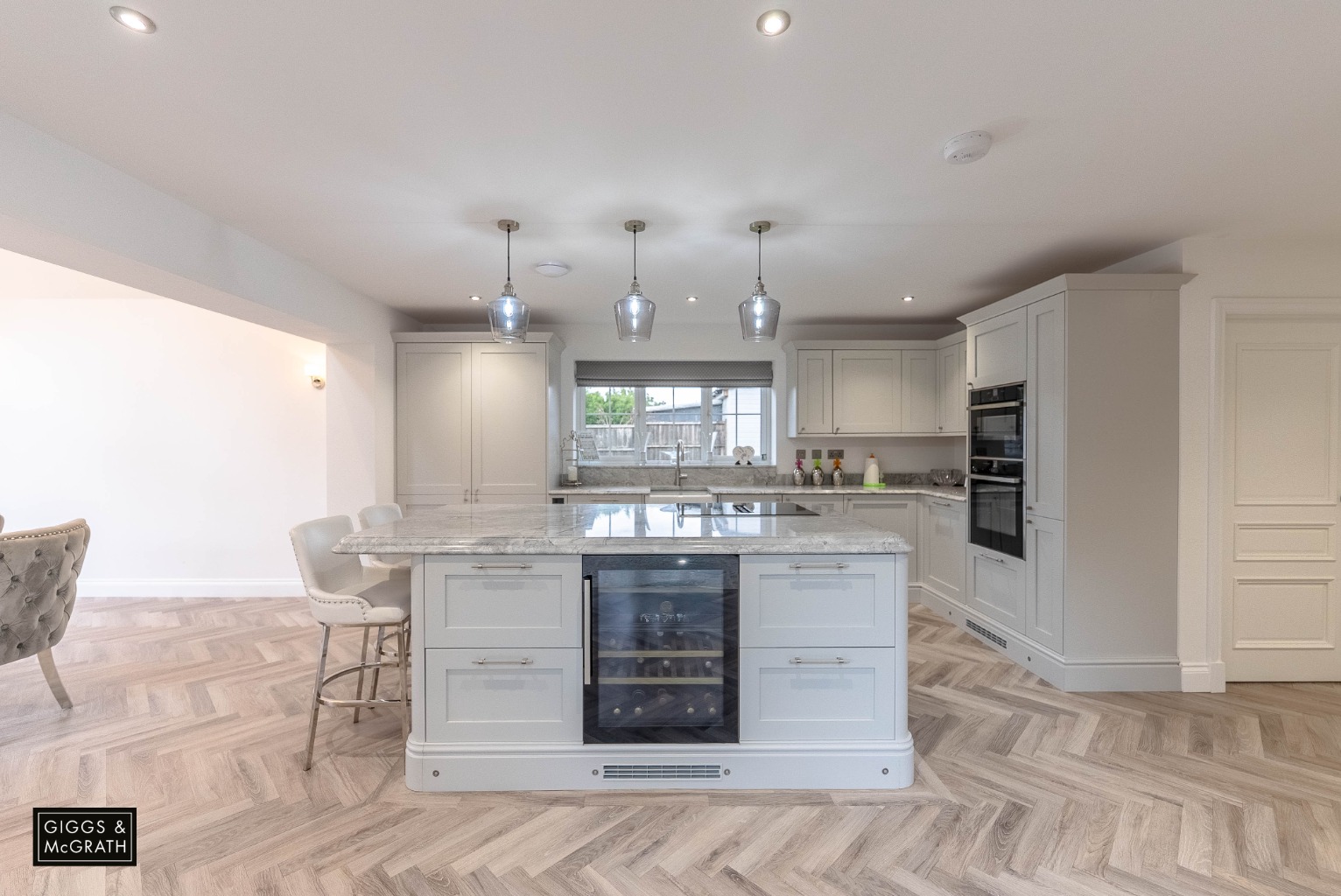 5 bed detached house for sale in Oldhurst Road, Huntingdon  - Property Image 8