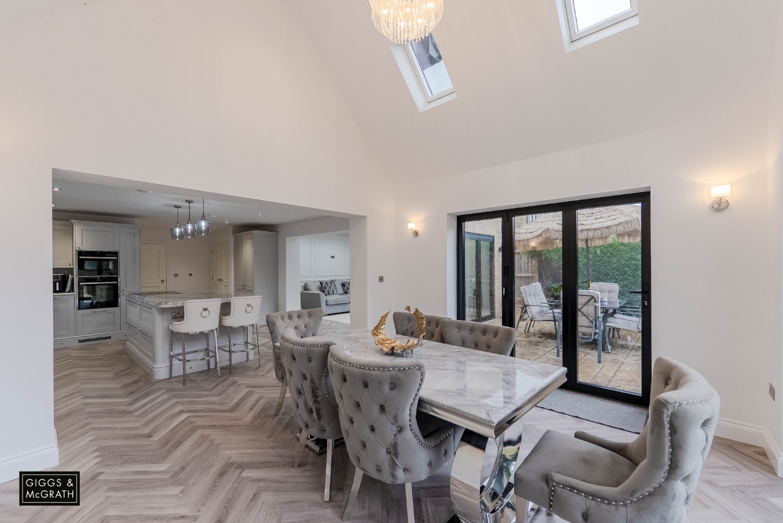 5 bed detached house for sale in Oldhurst Road, Huntingdon 6