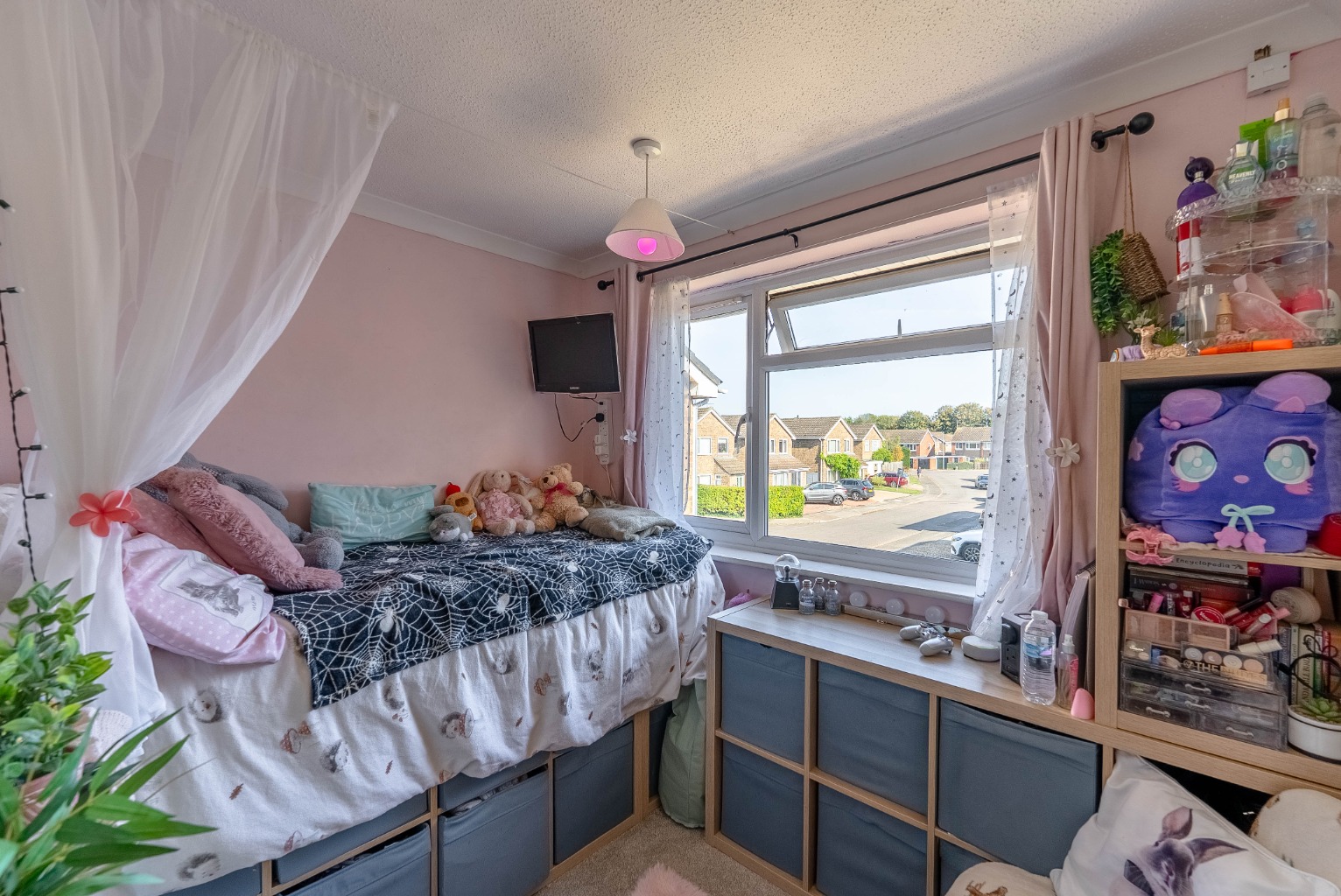 4 bed detached house for sale in Harvey Drive, Huntingdon 9