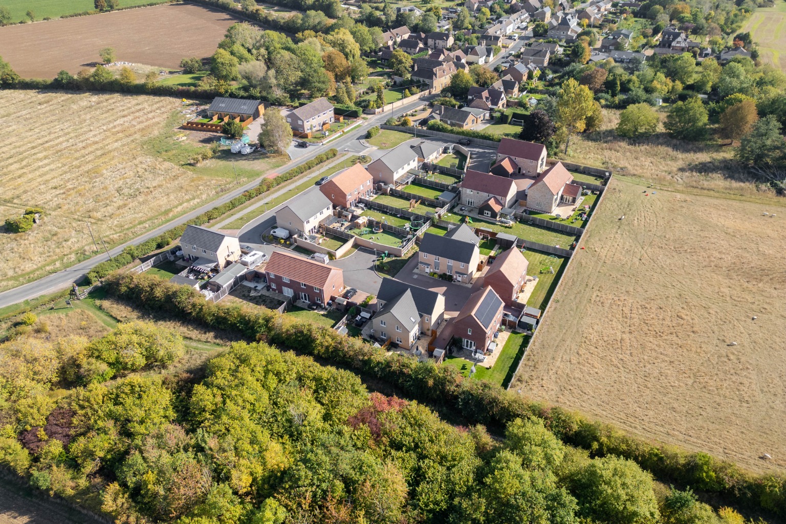 3 bed semi-detached house for sale in Meridian Close, Cambridgeshire  - Property Image 8
