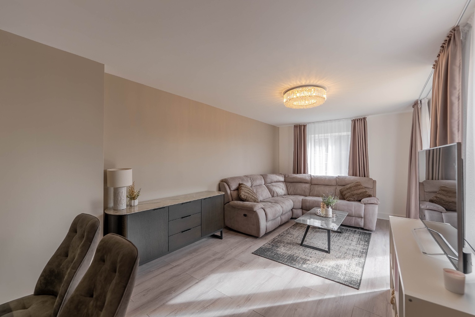 3 bed semi-detached house for sale in Meridian Close, Cambridgeshire  - Property Image 10