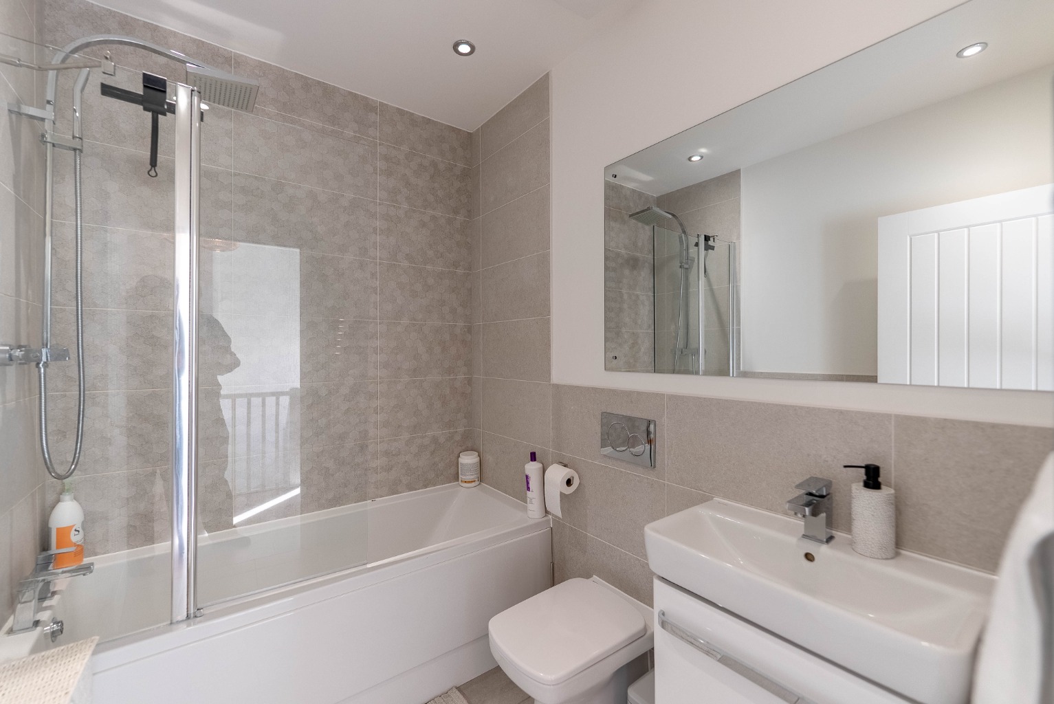 3 bed semi-detached house for sale in Meridian Close, Cambridgeshire  - Property Image 17