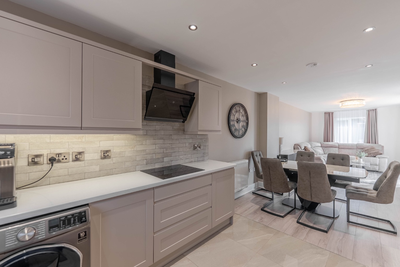 3 bed semi-detached house for sale in Meridian Close, Cambridgeshire  - Property Image 5