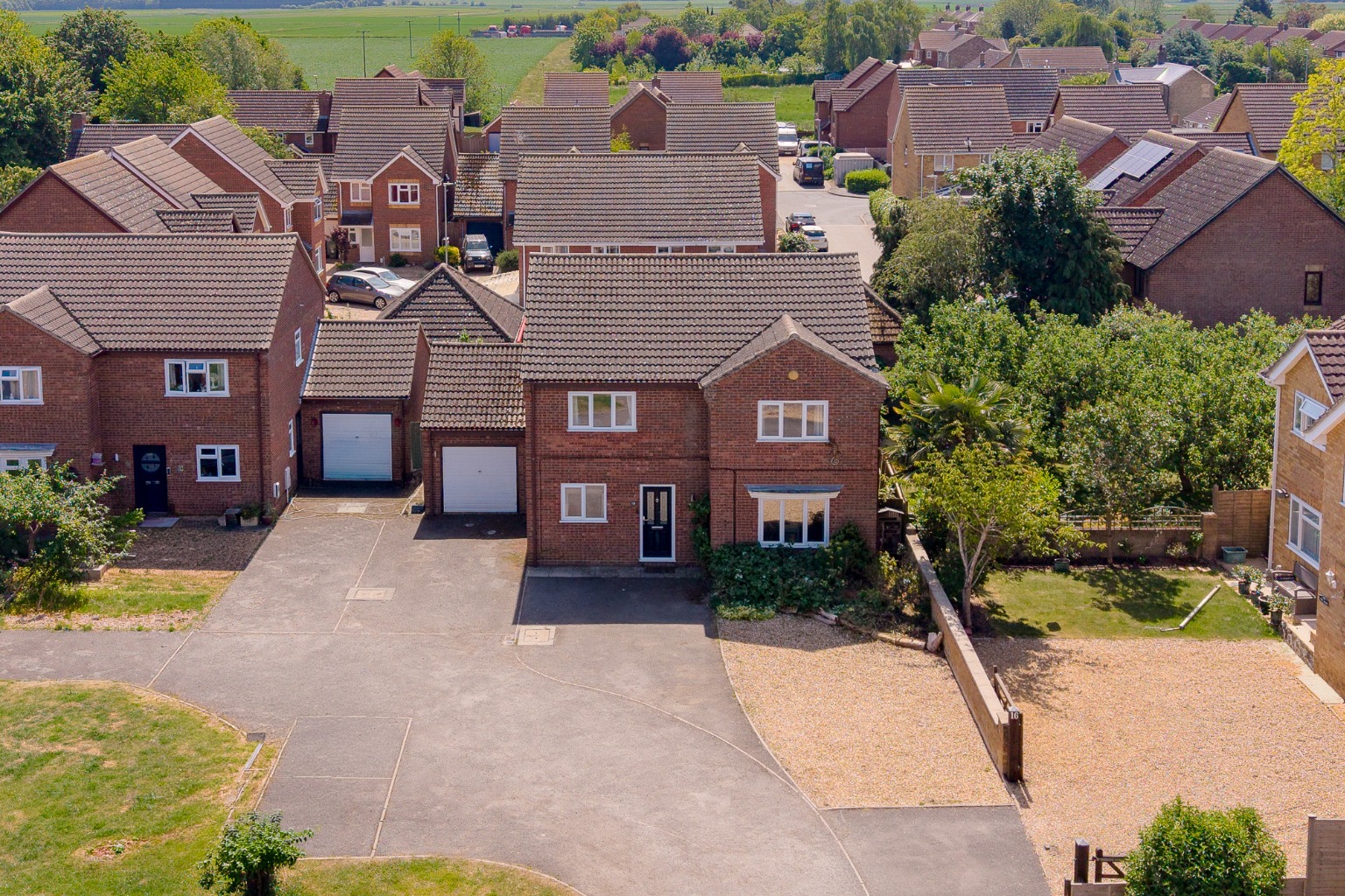 4 bed detached house for sale in Mere Close, Huntingdon  - Property Image 19