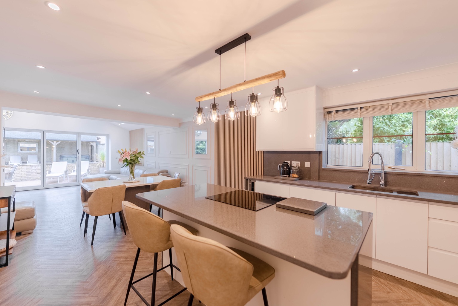 4 bed detached bungalow for sale in Rusts Lane, Cambridgeshire - Property Image 1