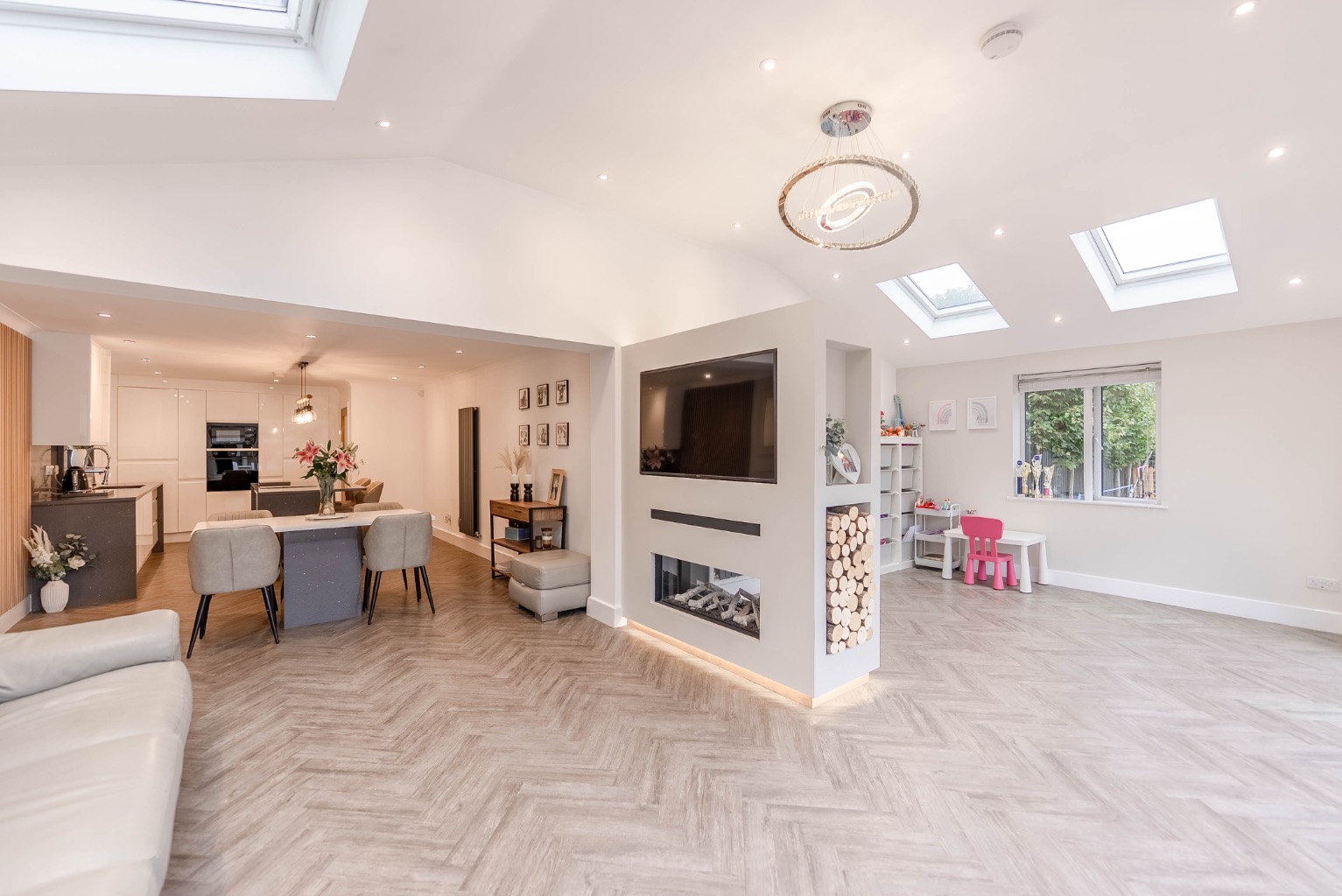 4 bed detached bungalow for sale in Rusts Lane, Cambridgeshire 8