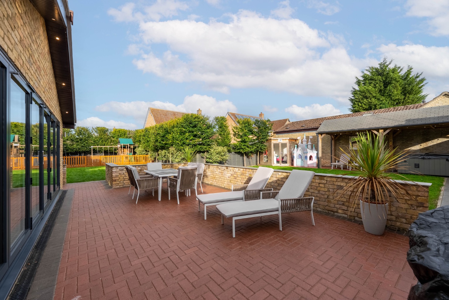 4 bed detached bungalow for sale in Rusts Lane, Cambridgeshire  - Property Image 22