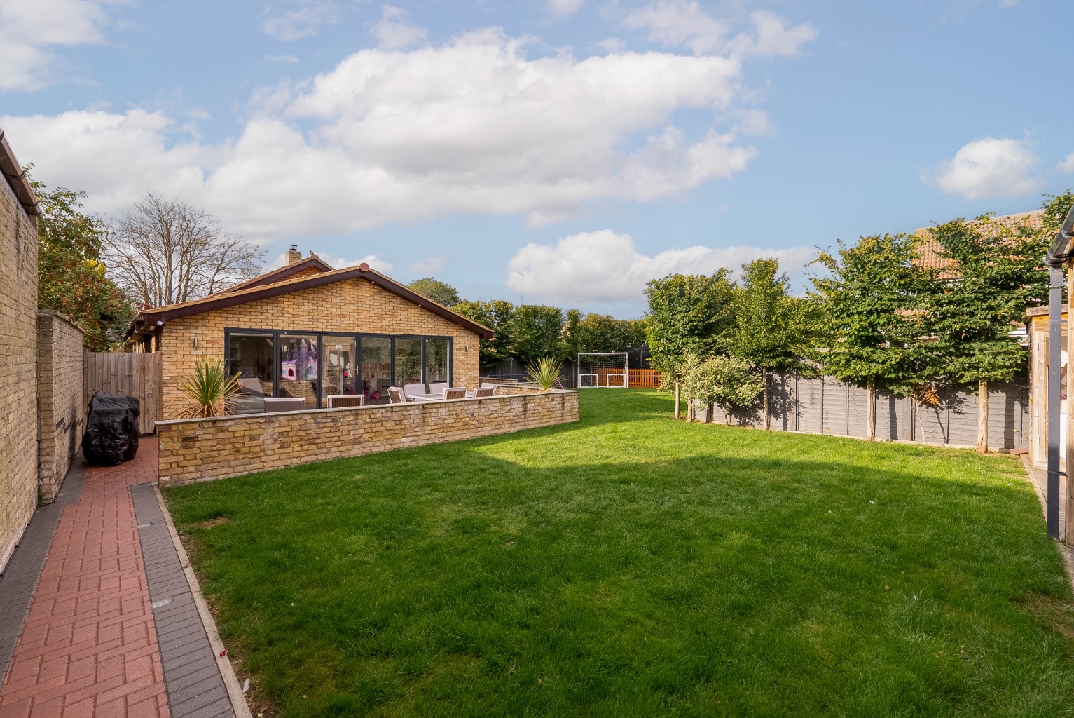 4 bed detached bungalow for sale in Rusts Lane, Cambridgeshire  - Property Image 23