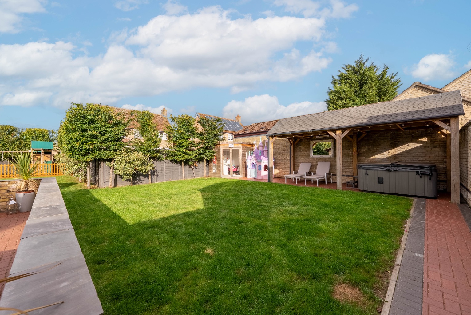 4 bed detached bungalow for sale in Rusts Lane, Cambridgeshire  - Property Image 25