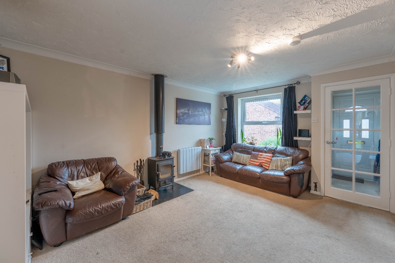 3 bed semi-detached house for sale in De la Haye Close, Cambridge 4