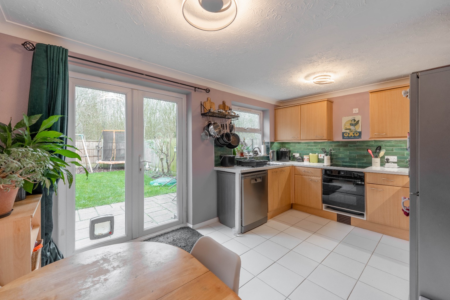 3 bed semi-detached house for sale in De la Haye Close, Cambridge  - Property Image 3