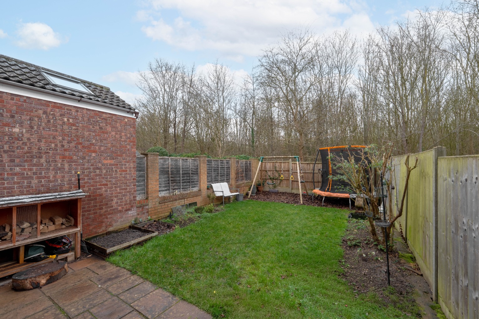 3 bed semi-detached house for sale in De la Haye Close, Cambridge  - Property Image 4