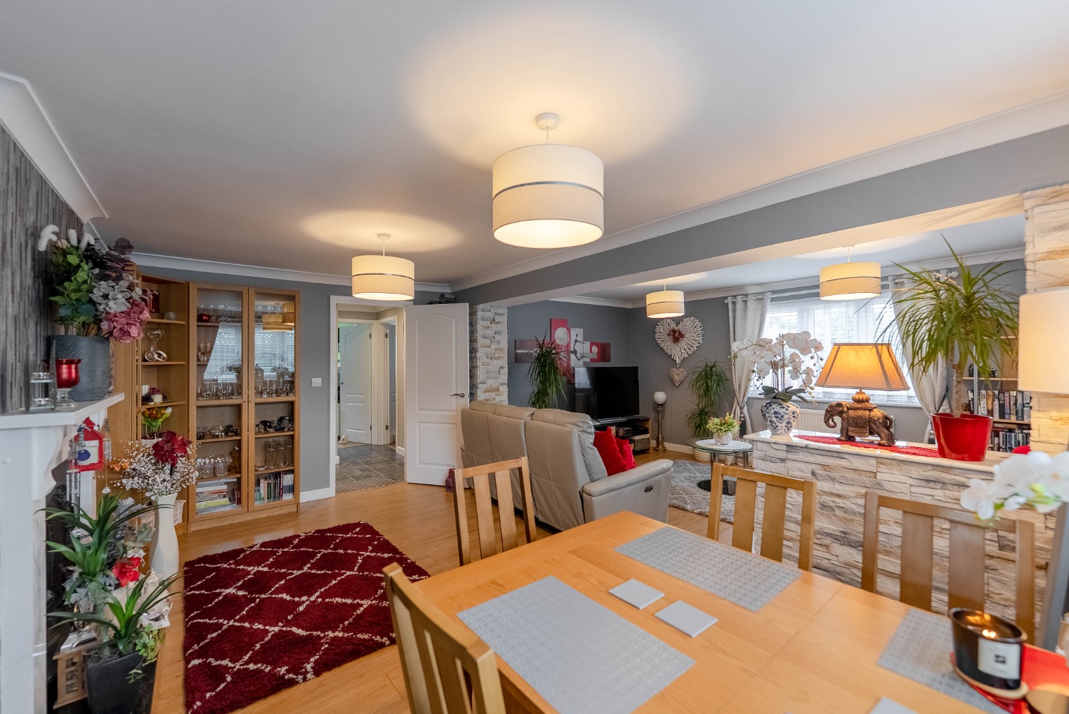 4 bed detached bungalow for sale in Butts Close, Cambridgeshire  - Property Image 8