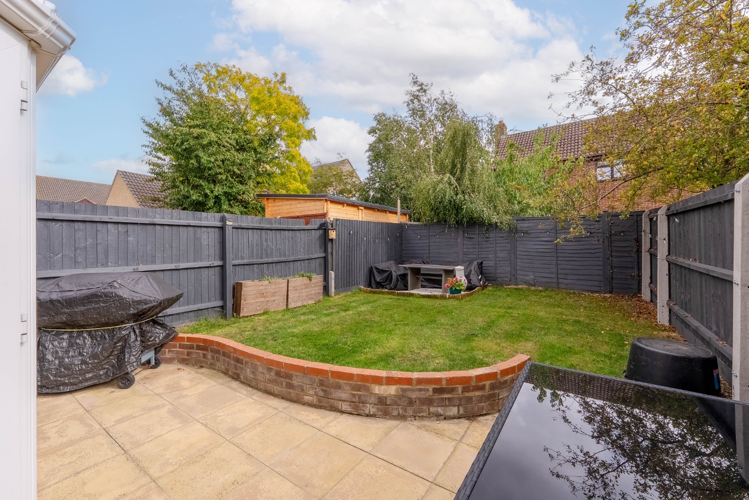 3 bed end of terrace house for sale in Hudpool, Cambridgeshire  - Property Image 16