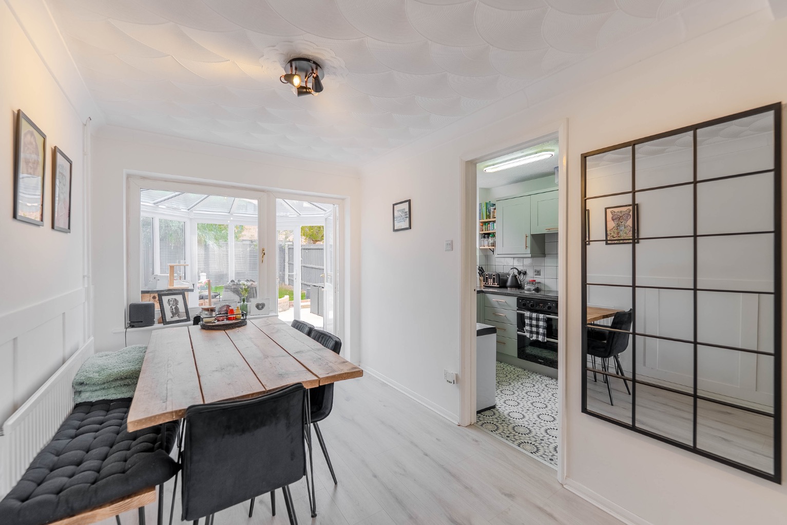 3 bed end of terrace house for sale in Hudpool, Cambridgeshire  - Property Image 5