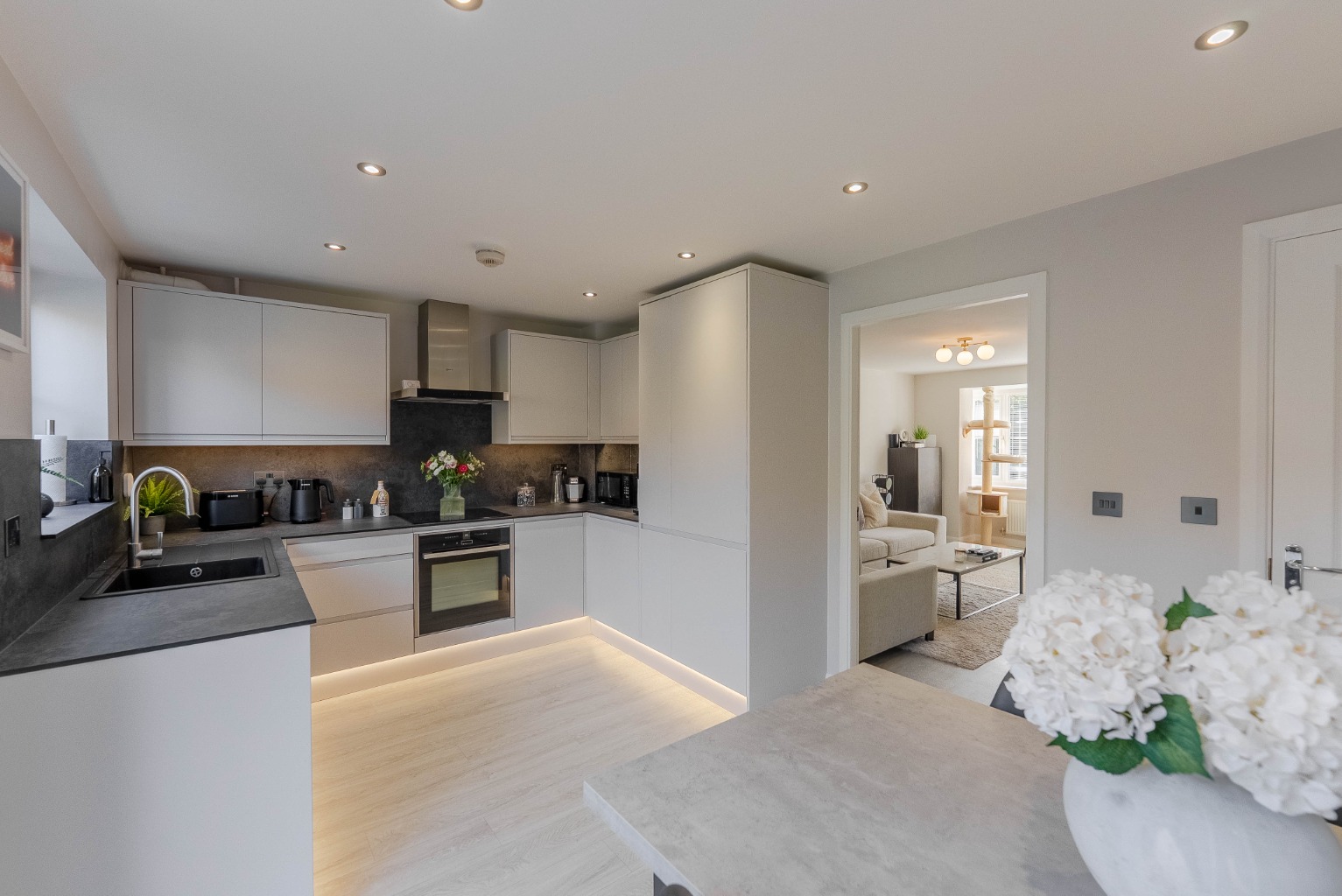 3 bed end of terrace house for sale in Brigham Crescent, St Ives 1