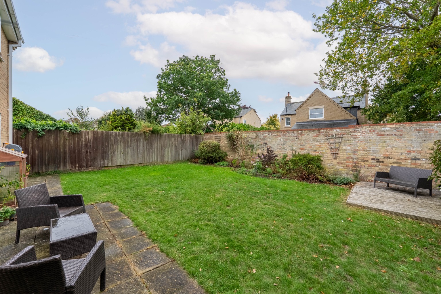 3 bed detached house for sale in Croftfield Road, Huntingdon 3