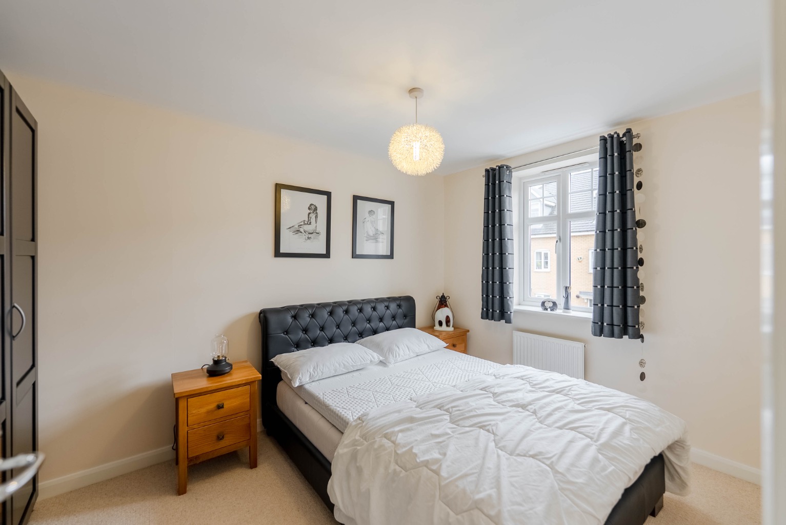 4 bed end of terrace house for sale in Summer's Hill Drive, Cambridge 10