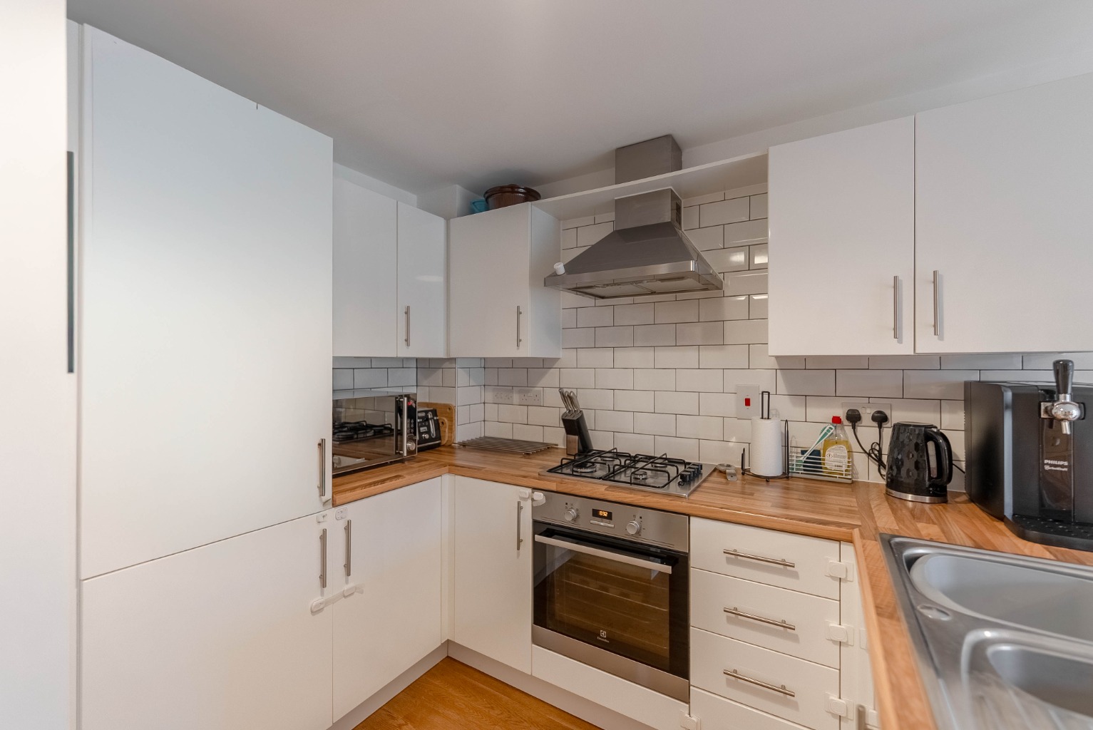 3 bed semi-detached house for sale in Summer's Hill Drive, Cambridge  - Property Image 8