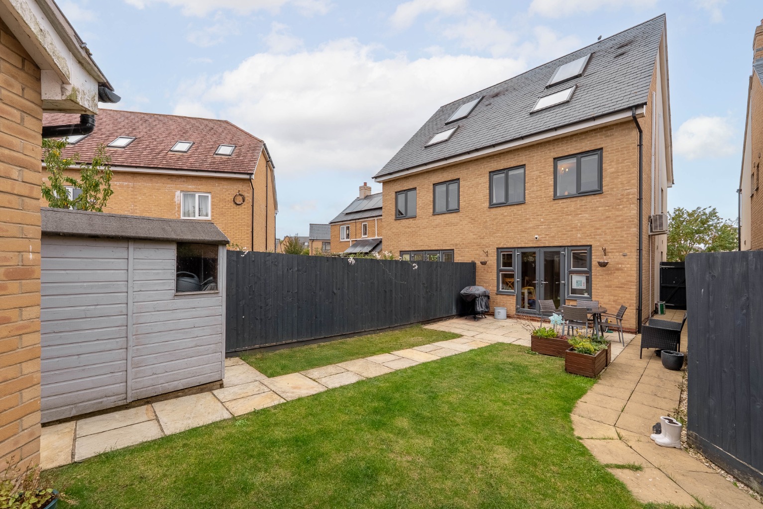 3 bed semi-detached house for sale in Summer's Hill Drive, Cambridge  - Property Image 3