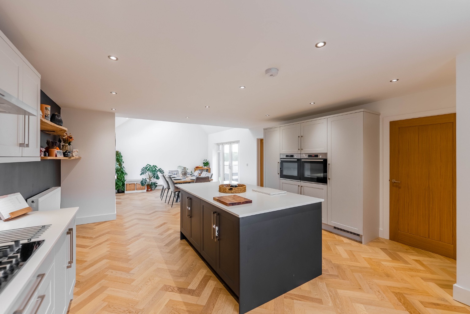 4 bed detached house for sale in Meridian Close, Cambridgeshire  - Property Image 10