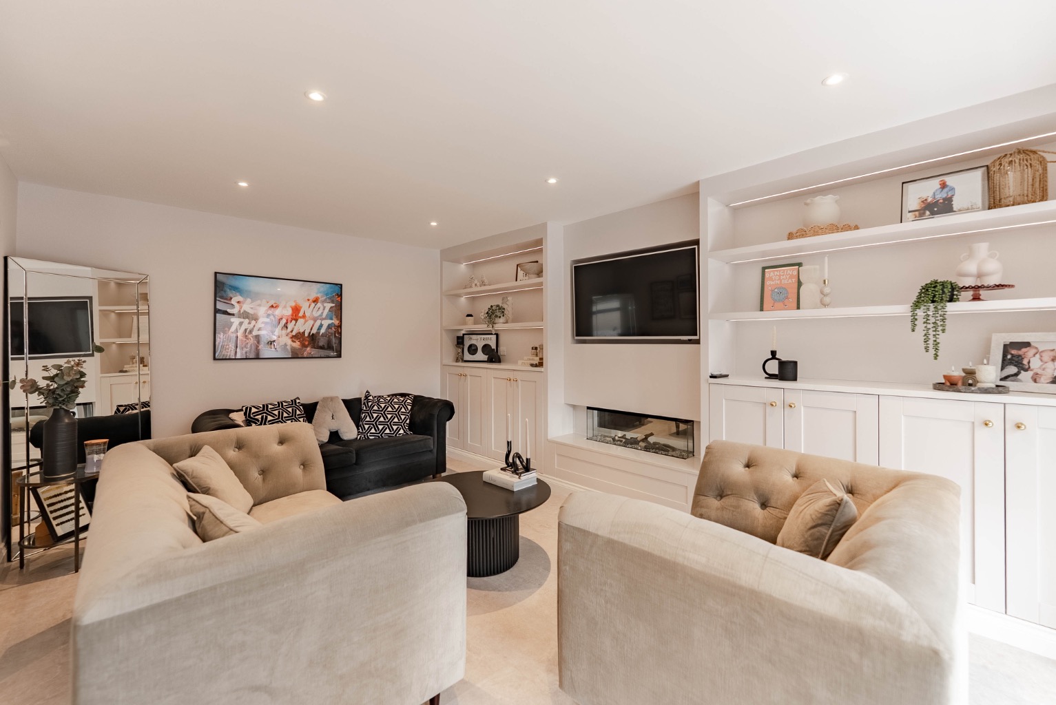 4 bed detached house for sale in Snowdonia Way, Huntingdon 8