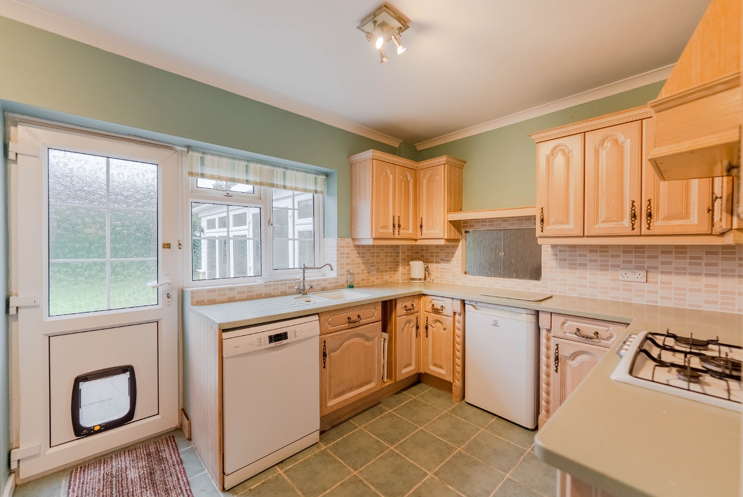 3 bed bungalow for sale in Windsor Close, St Ives  - Property Image 8