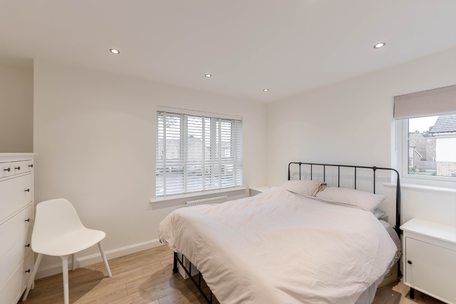 3 bed semi-detached house for sale in Knights Way, St. Ives  - Property Image 10