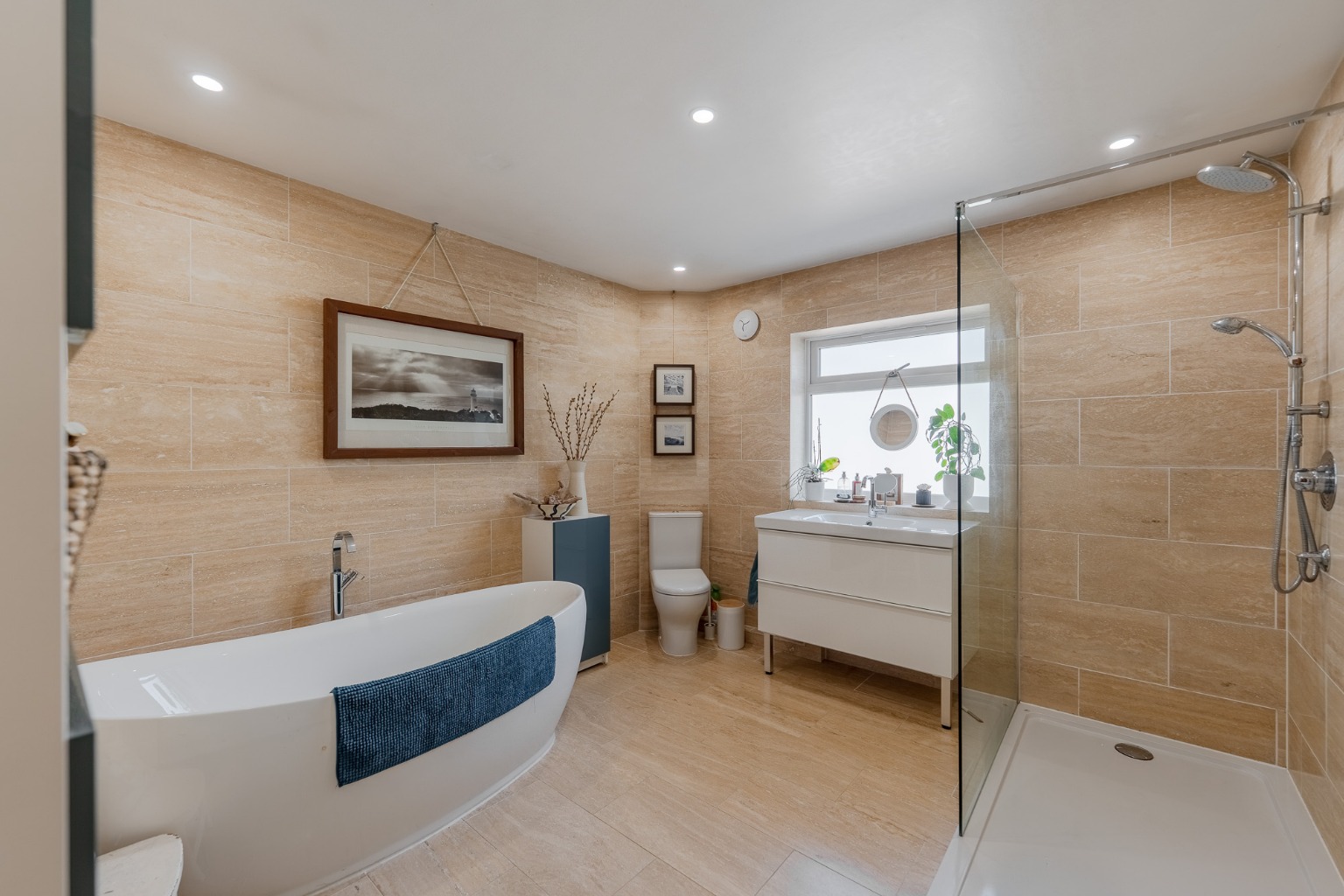 5 bed detached house for sale in Ugg Mere Court Road, Huntingdon 13