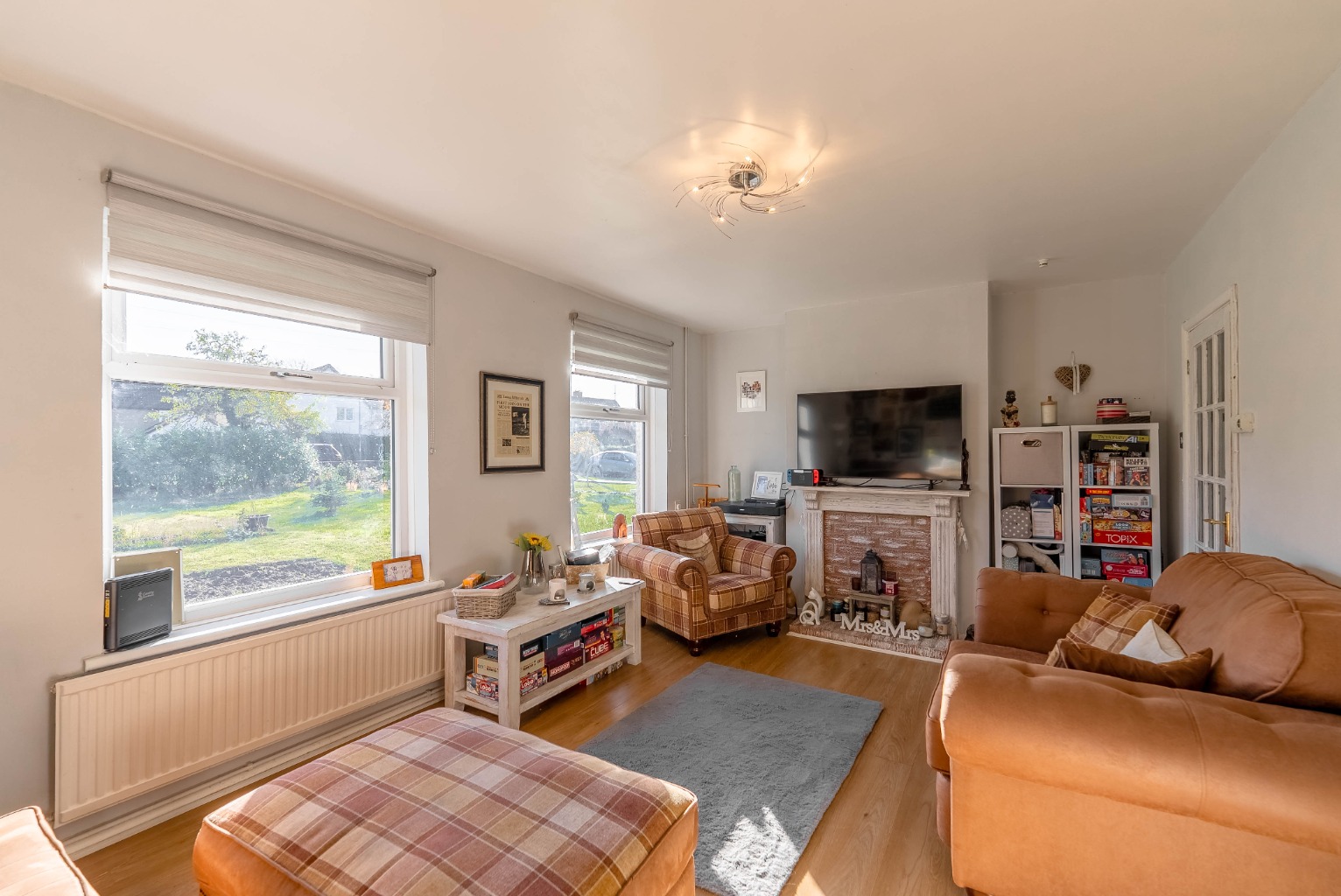 3 bed semi-detached house for sale in Potton Road, Cambridgeshire 2