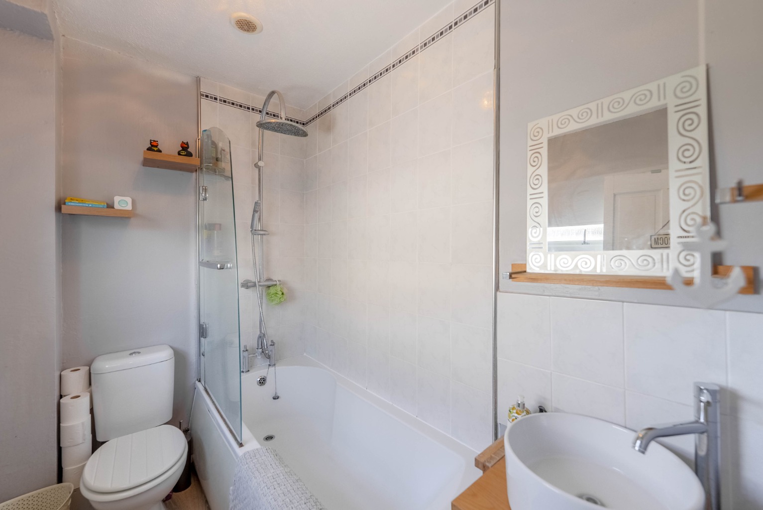 3 bed semi-detached house for sale in Potton Road, Cambridgeshire  - Property Image 12