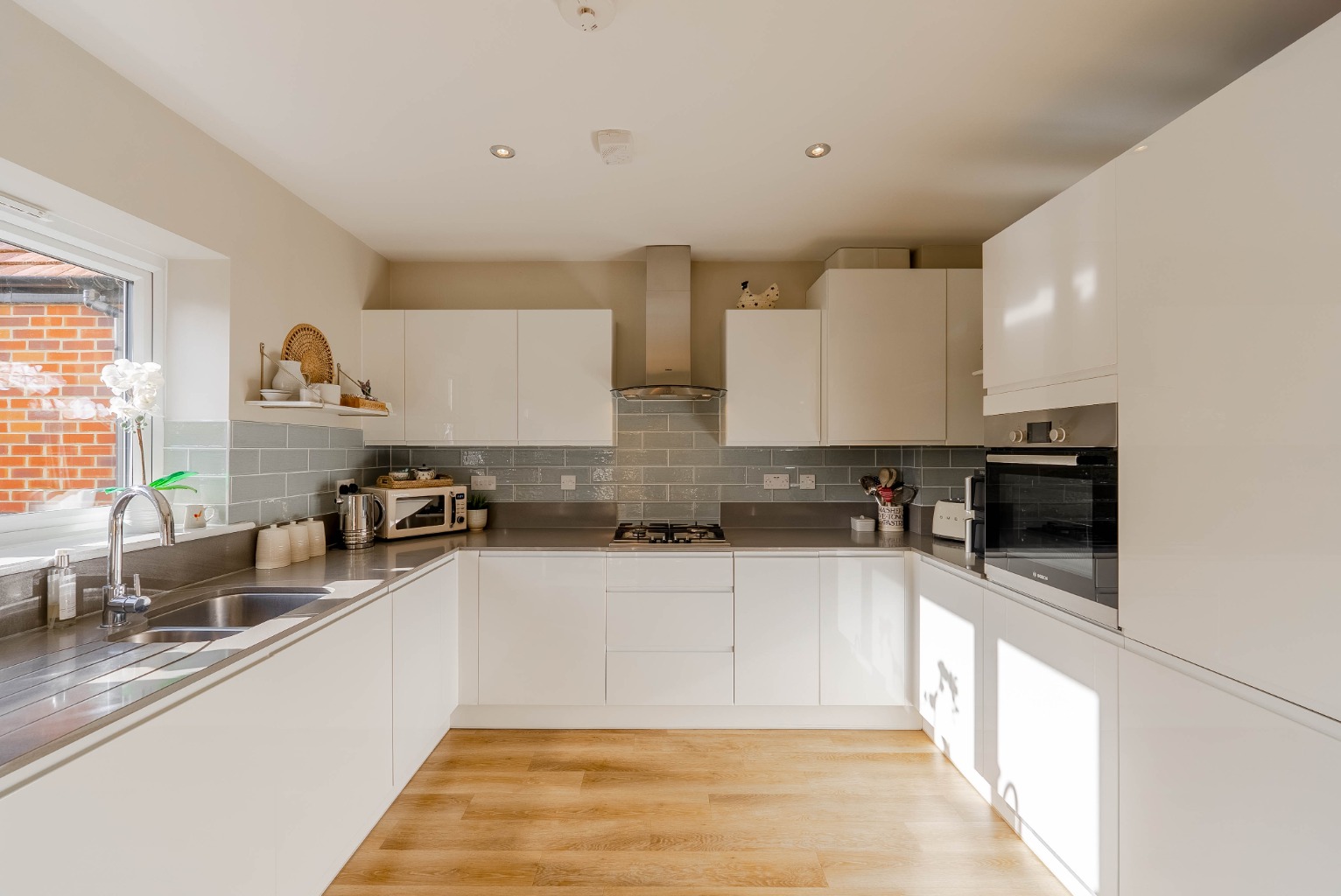 3 bed semi-detached house for sale in Hetley Close, Huntingdon  - Property Image 3