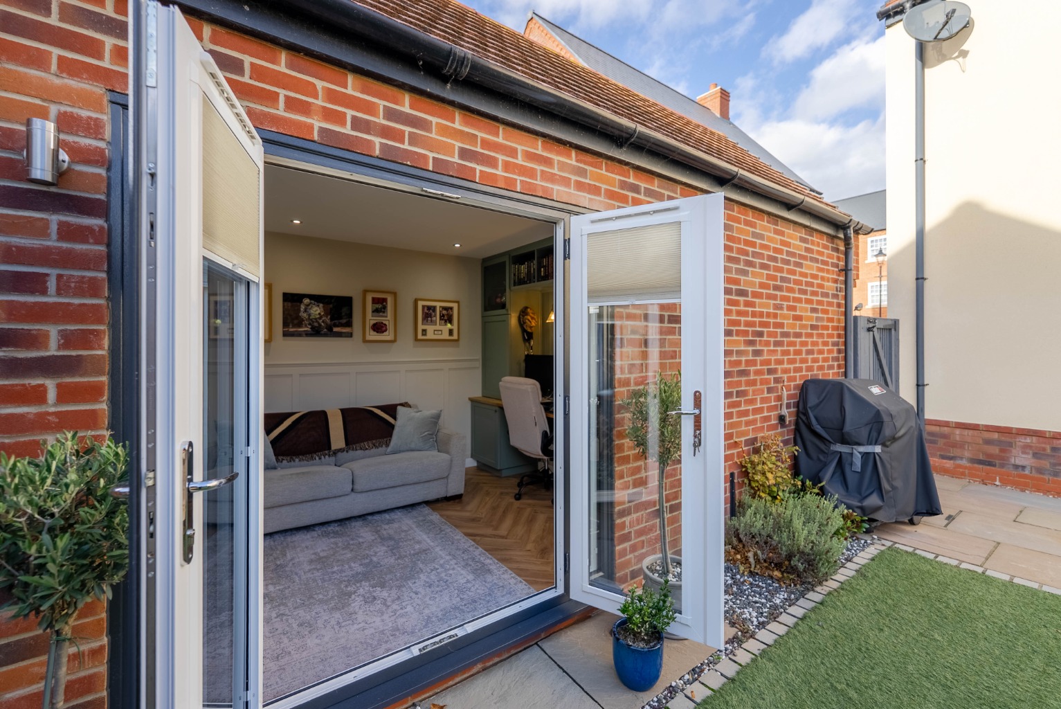 3 bed semi-detached house for sale in Hetley Close, Huntingdon 17