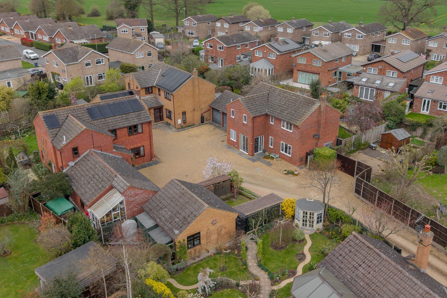 4 bed detached house for sale in Thatchers Close, Huntingdon 20