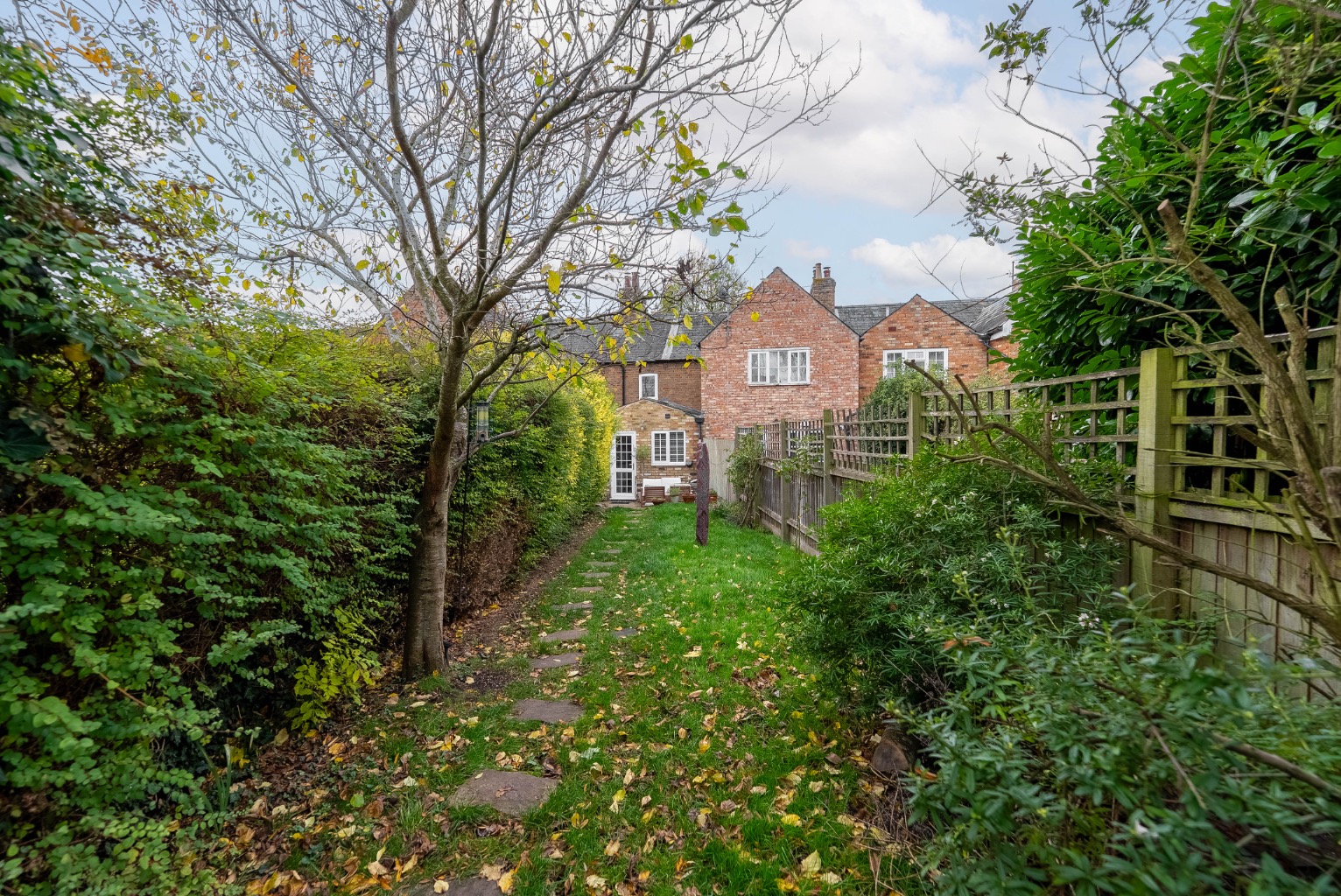 2 bed terraced house for sale in Hamerton Road, Cambridgeshire  - Property Image 4
