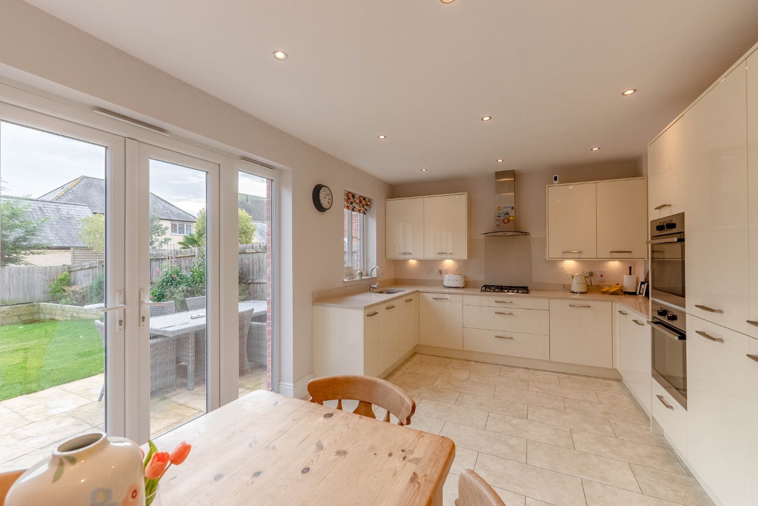 3 bed semi-detached house for sale in Senliz Road, Cambridgeshire 1