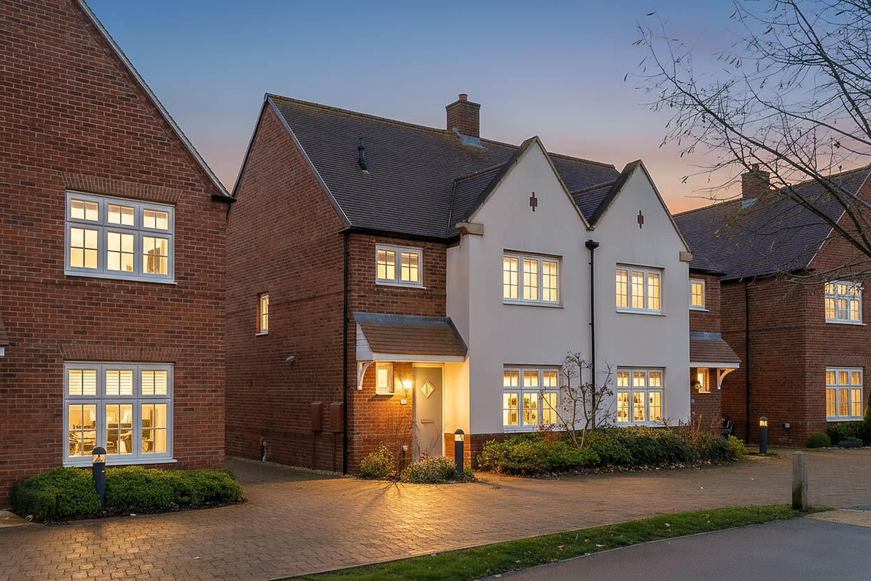 3 bed semi-detached house for sale in Senliz Road, Cambridgeshire, PE28