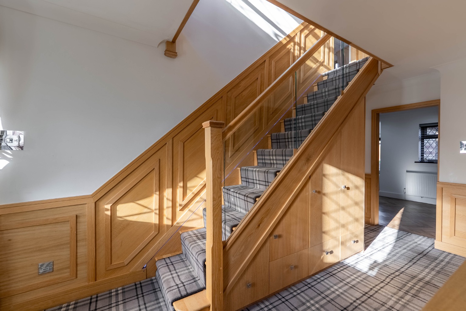 4 bed detached house for sale in New Road, Huntingdon 5